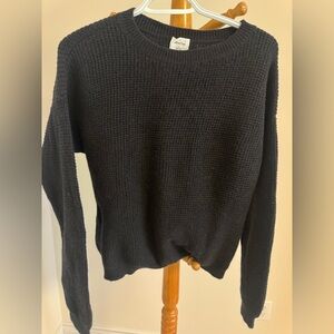 Wilfred Classic Black Crew Neck Sweater